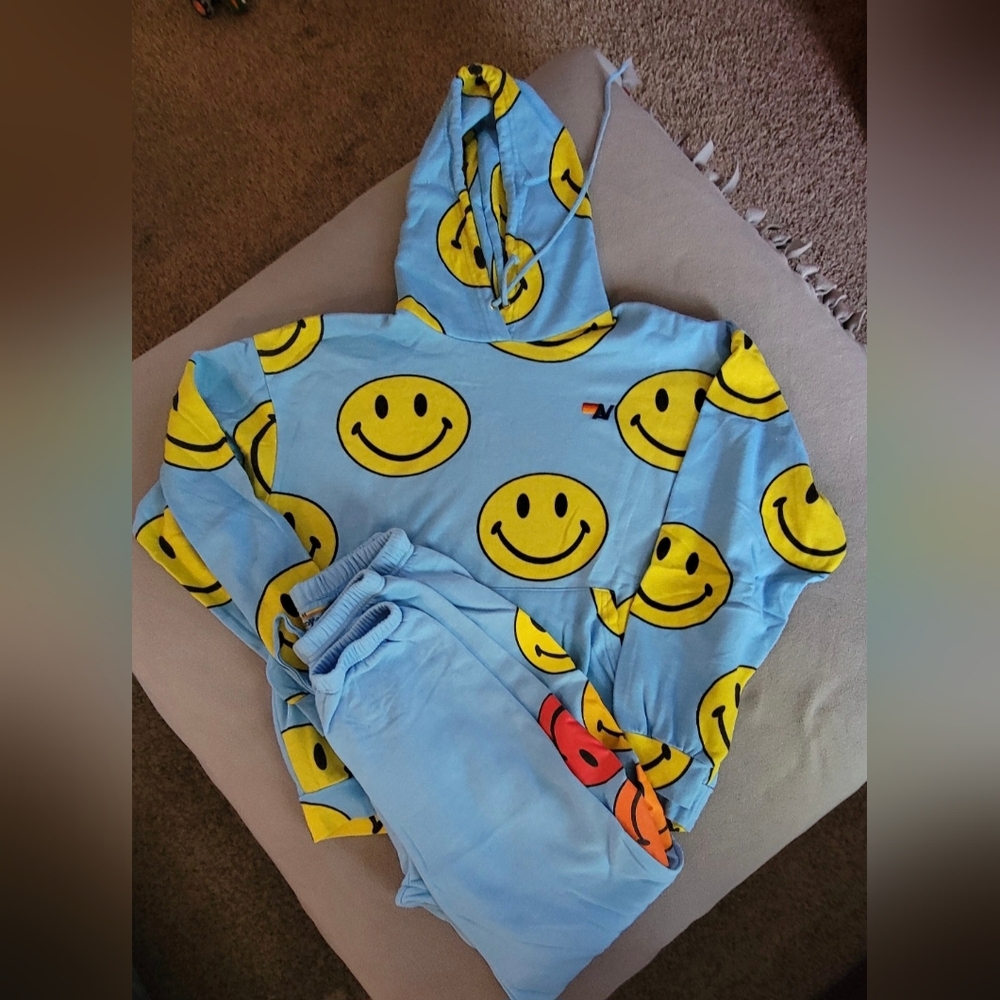 Aviator Nation Light Blue Lounge Set with Yellow Accents